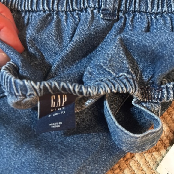 Gap Kids Blue Denim Jumpsuit - NWT - size S 6/7 - Picture 3 of 5